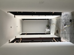 爱德尔龙发装饰~澜泊湾施工工地